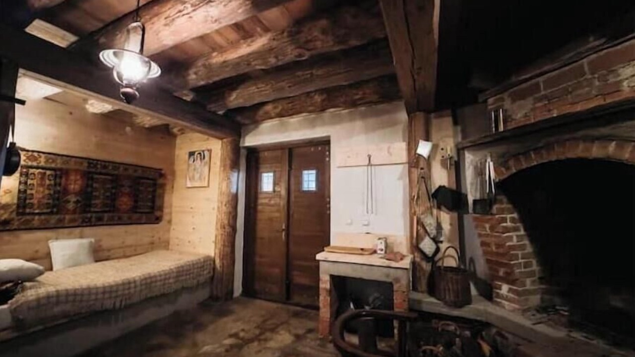 Photo of Bedroom in Podmaine