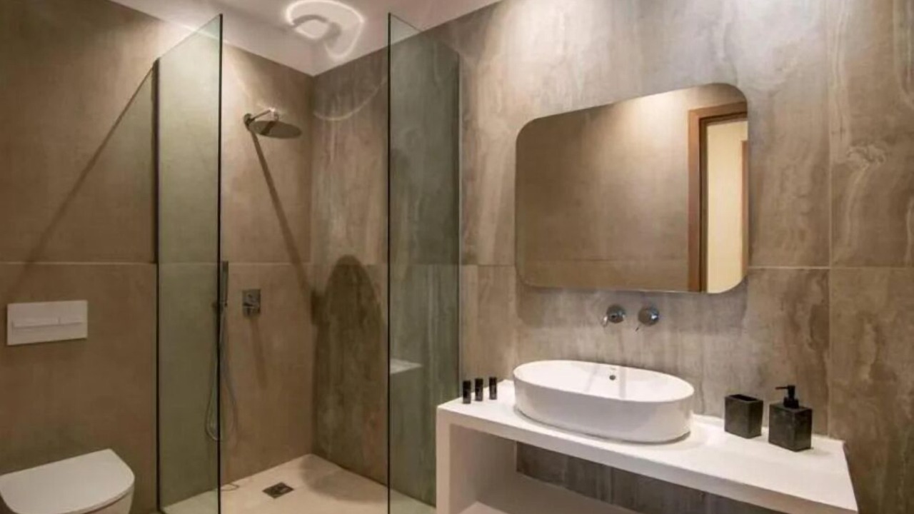 Photo of Bathroom in Adamas