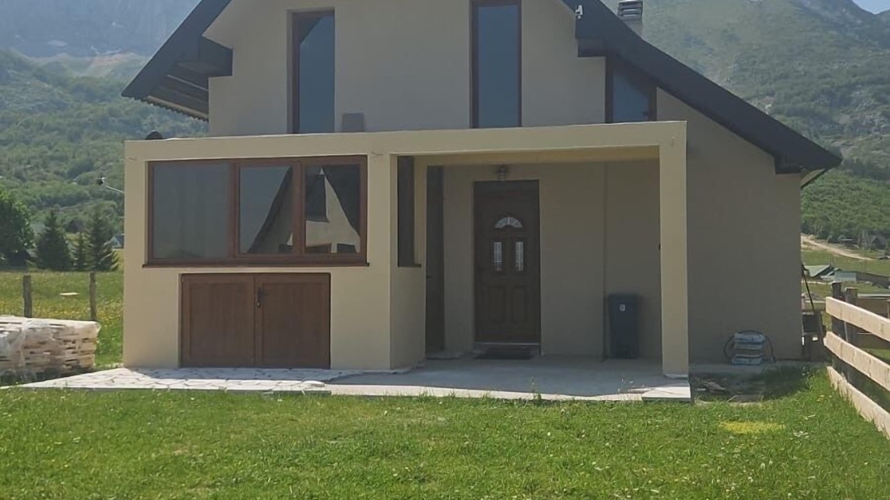 Photo of Outdoor in Virak