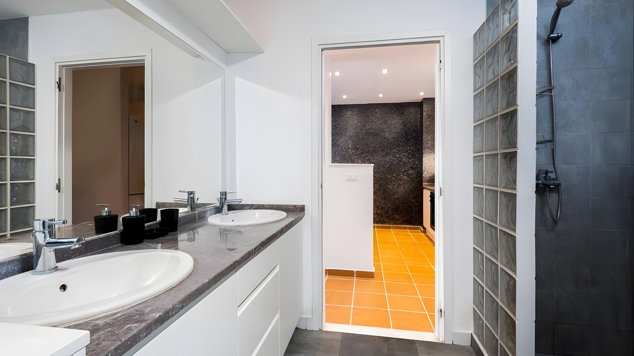 Photo of Bathroom in Gennadi