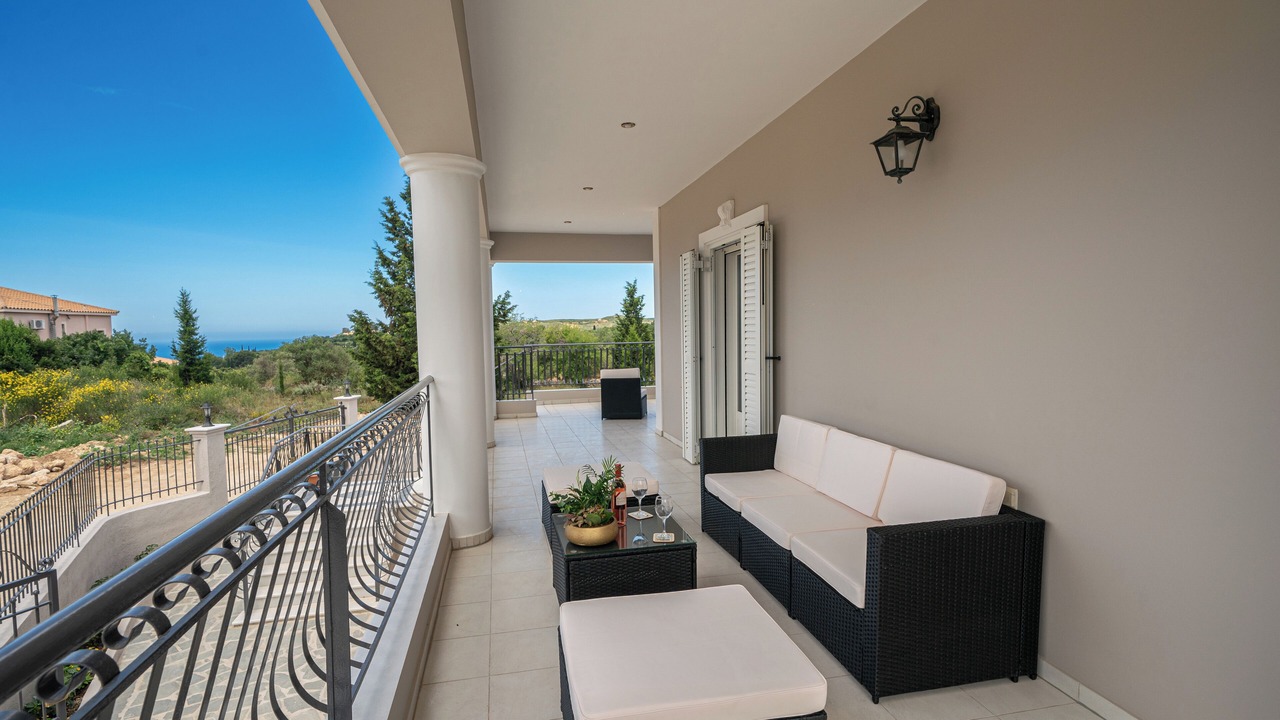 Photo of Patio Balcony in Kourkoumelata
