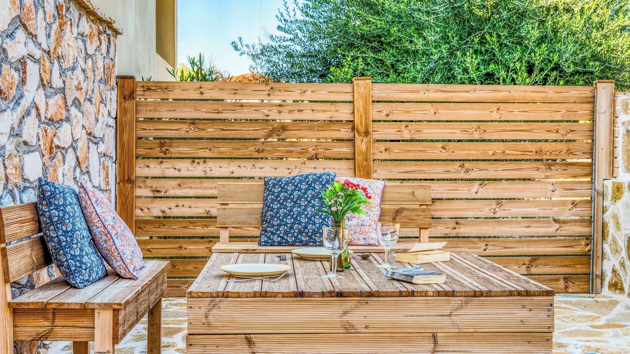 Photo of Patio Balcony in Vasilikos