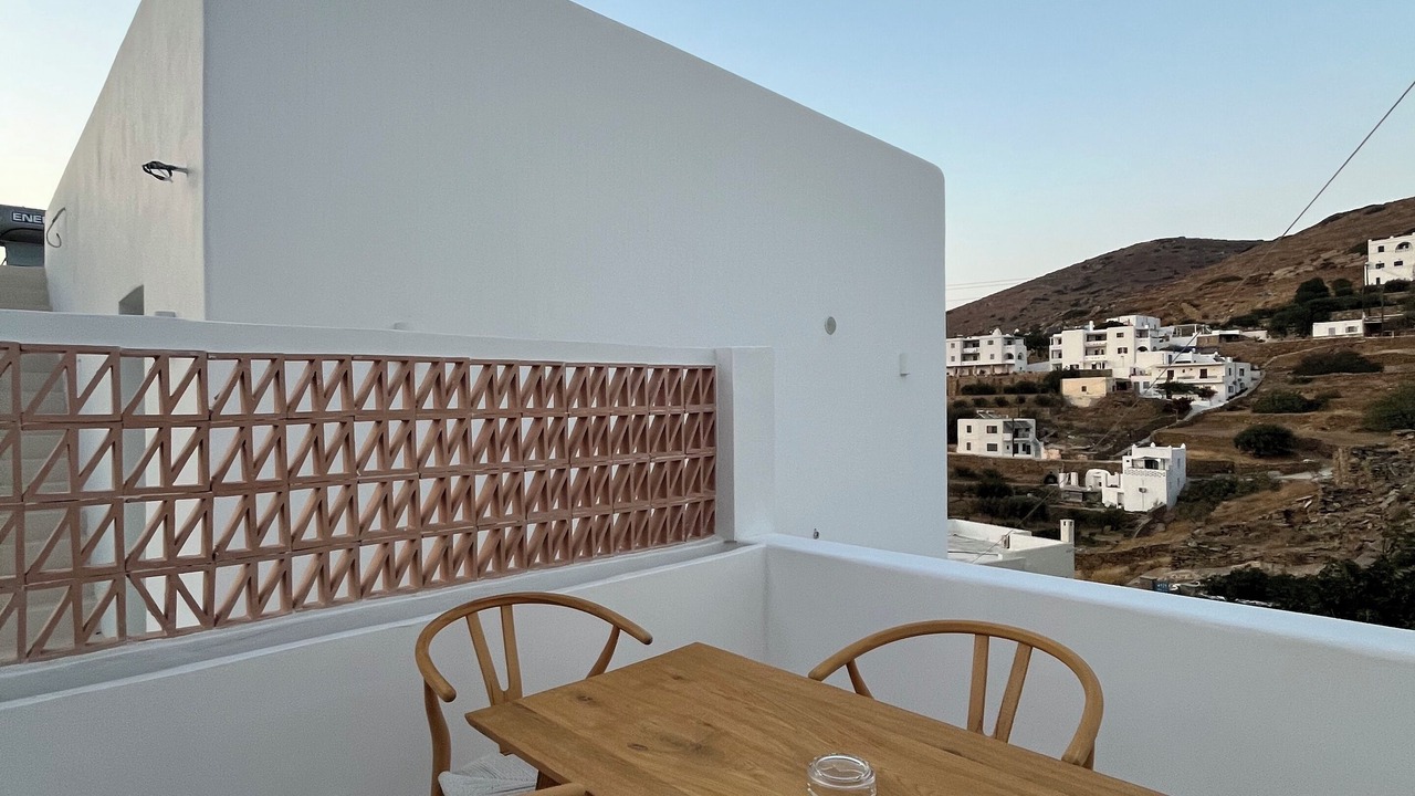 Photo of Patio Balcony in Ios Town
