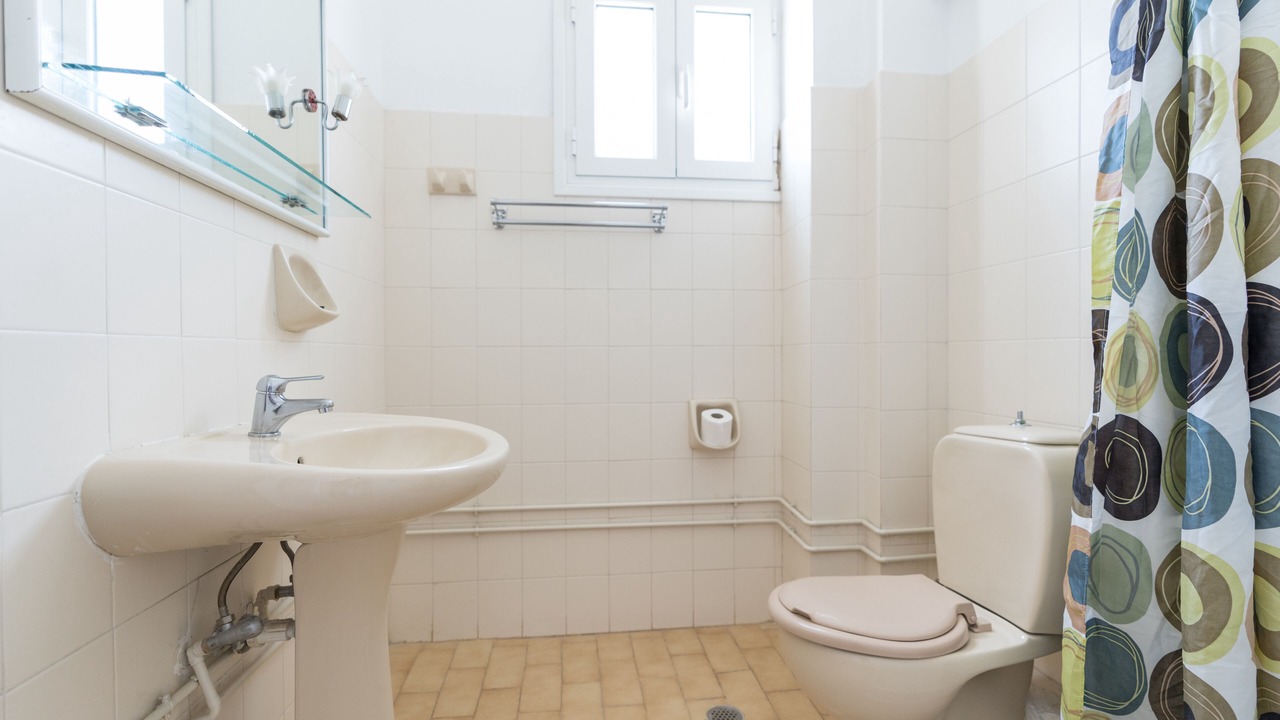 Photo of Bathroom in Skala