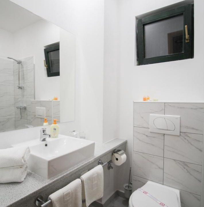 Photo of Bathroom in Petrovac