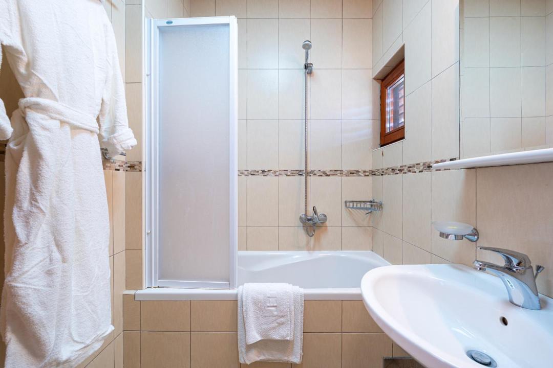 Photo of Bathroom in Podmaine