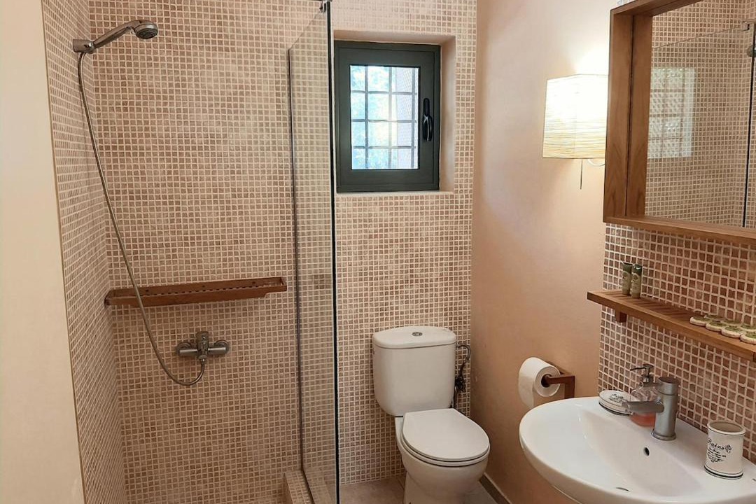 Photo of Bathroom in Melissopetra
