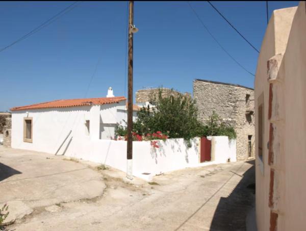 Photo of Buildings in Kithira