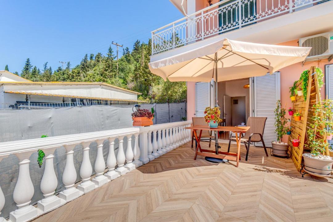 Photo of Patio Balcony in Vlachopoulatika