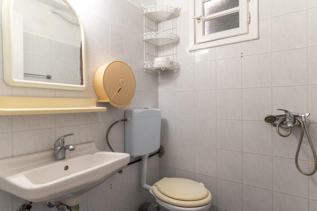 Photo of Bathroom in Vathi