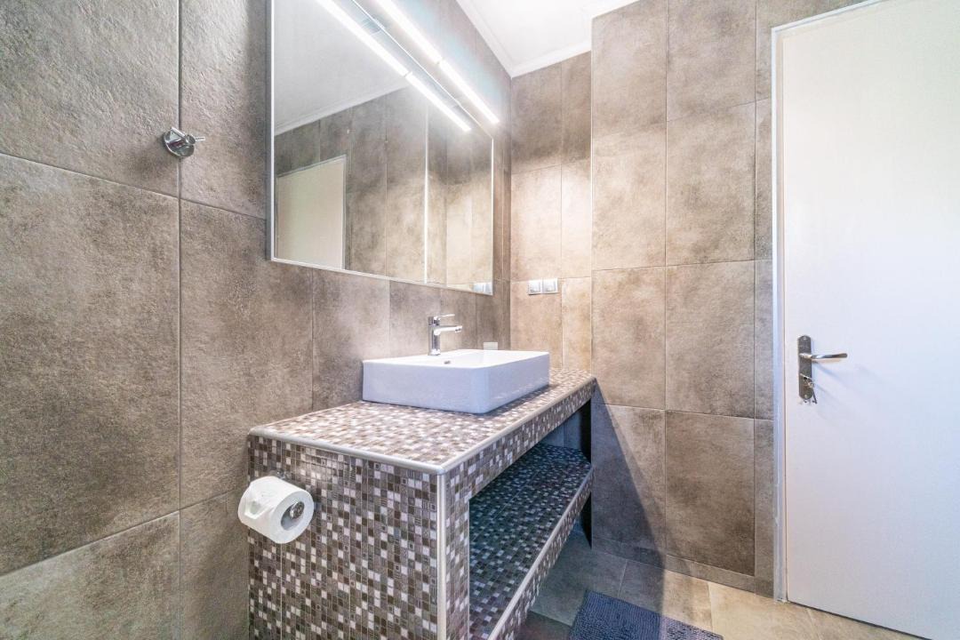 Photo of Bathroom in Chlomatiana