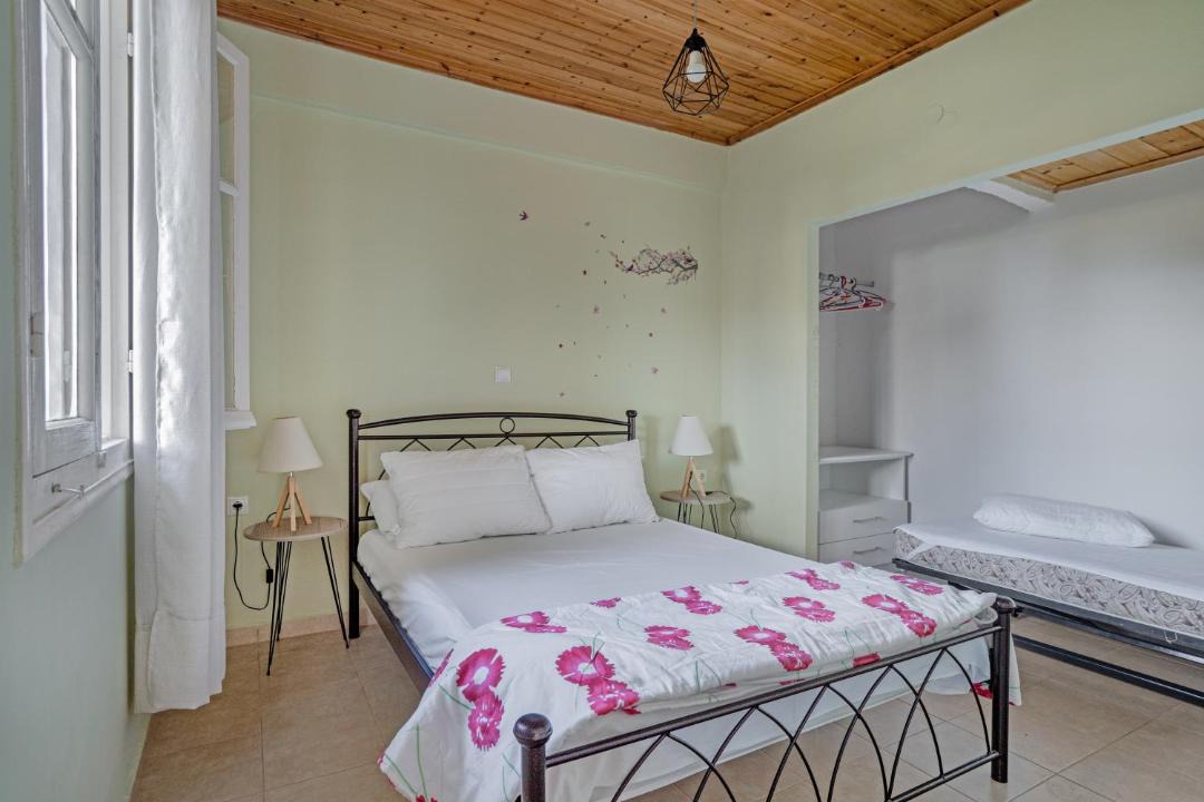 Photo of Bedroom in Poros