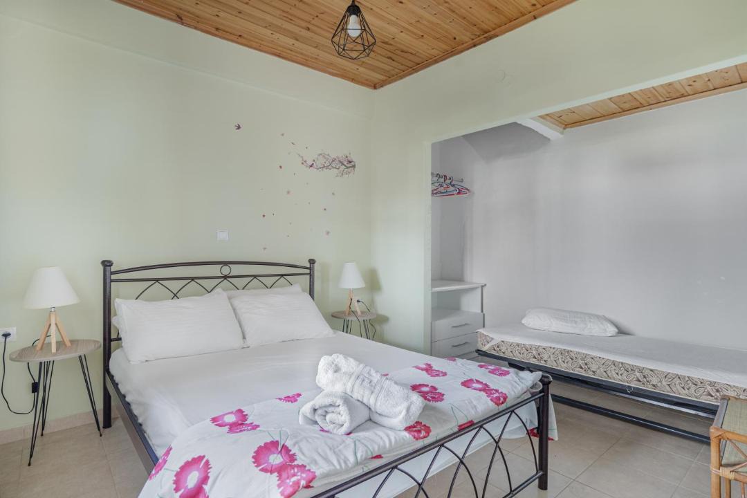 Photo of Bedroom in Poros