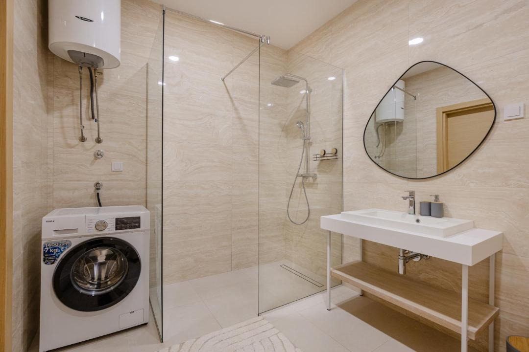 Photo of Bathroom in Igalo