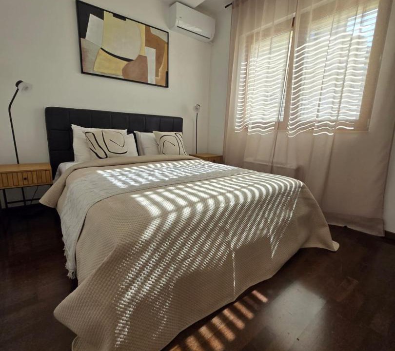 Photo of Bedroom in Maini