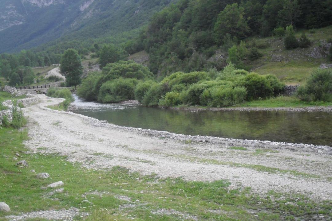 Photo of Others in Vusanje