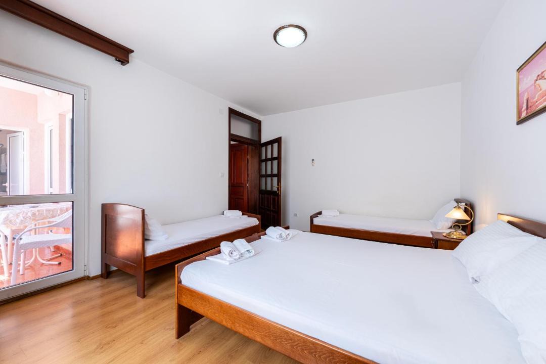 Photo of Others in Babilonija