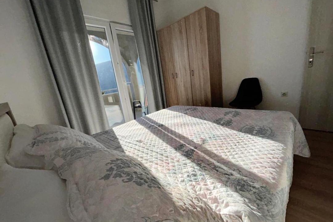 Photo of Bedroom in Igalo