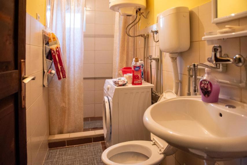 Photo of Bathroom in Kaludra