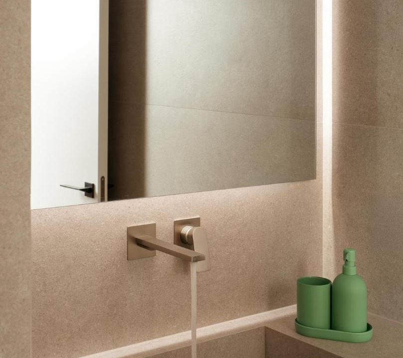 Photo of Bathroom in Psathopirgos