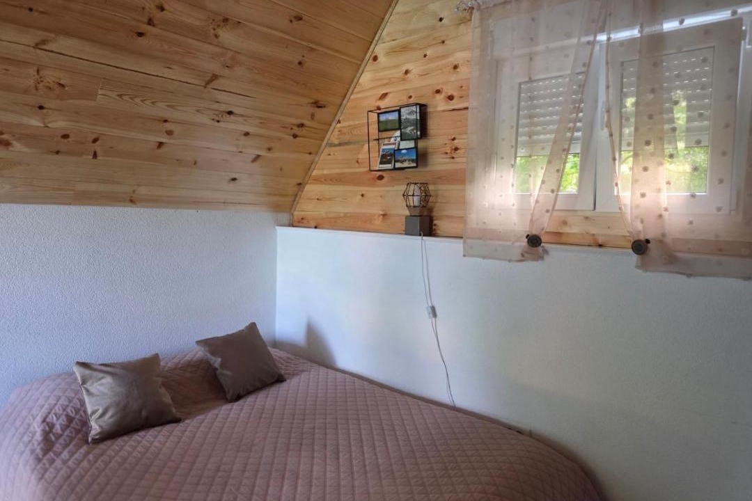 Photo of Bedroom in Virak
