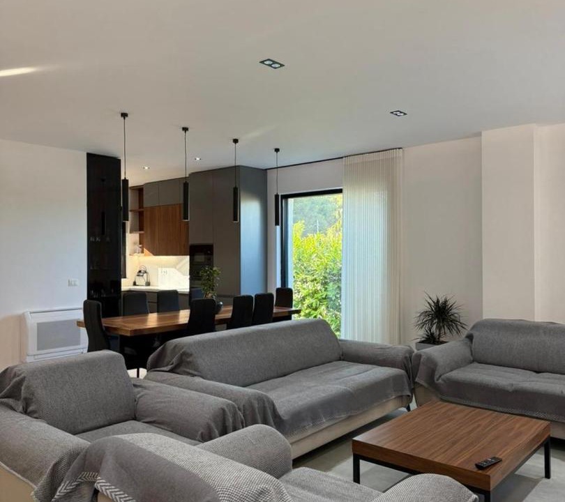 Photo of Livingroom in Golem