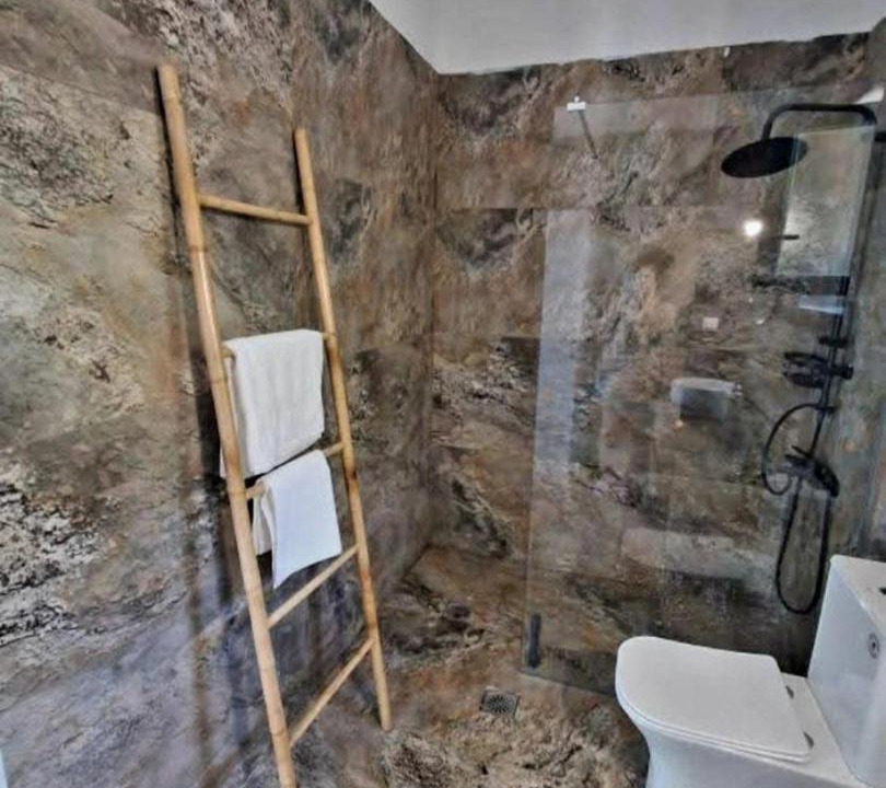 Photo of Bathroom in Omales