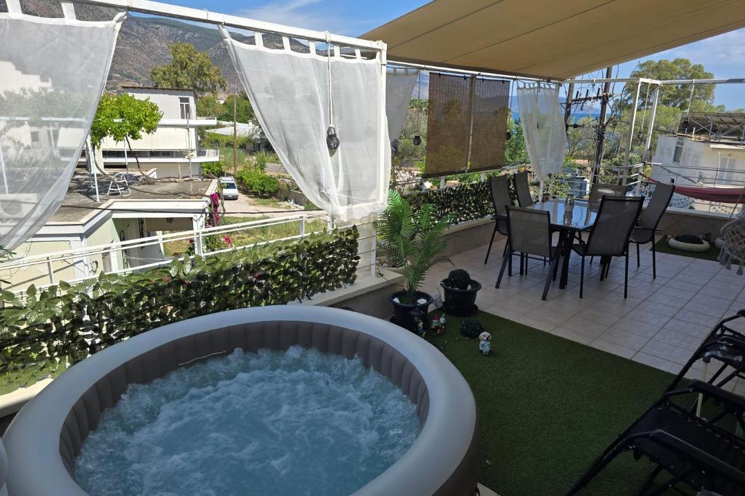 Photo of Patio Balcony in Itea