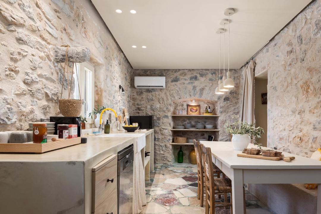 Photo of Kitchen in East Mani