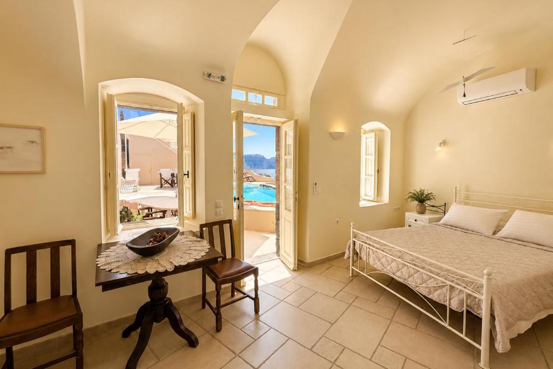 Photo of Others in Oia