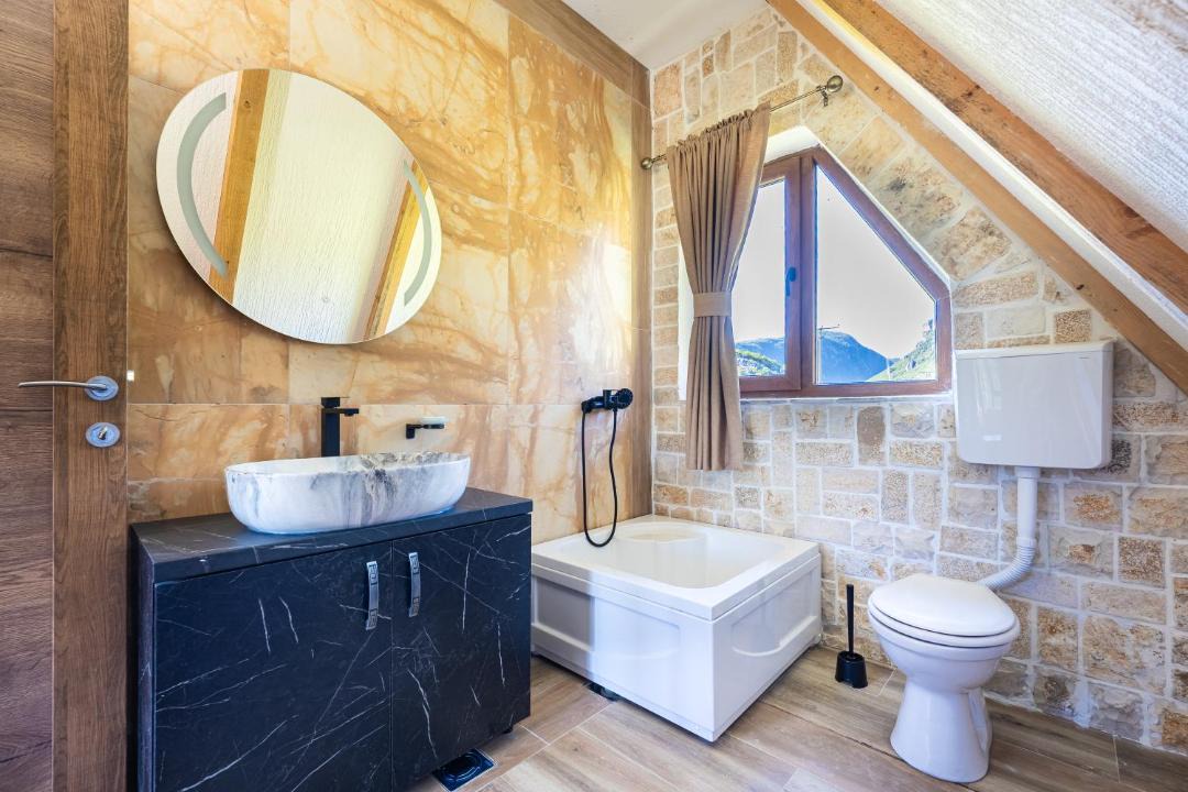 Photo of Bathroom in Savnik