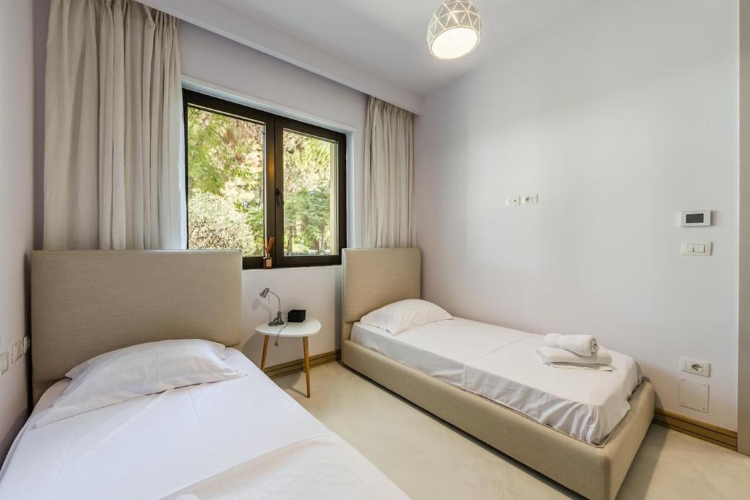 Photo of Others in Qerek