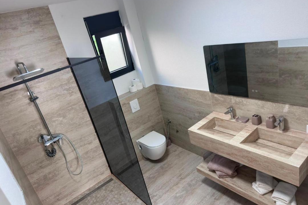 Photo of Bathroom in Burtaisi