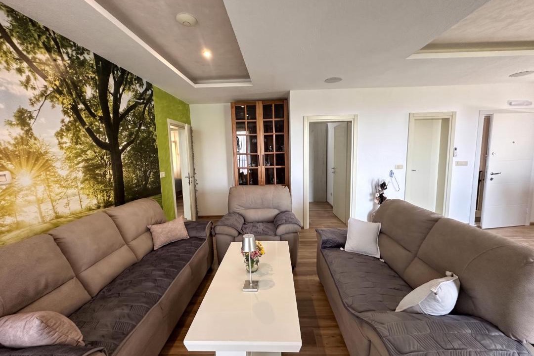 Photo of Livingroom in Kotor