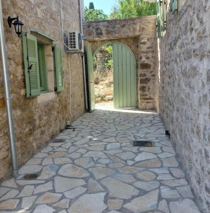 Photo of Others in Lazarata
