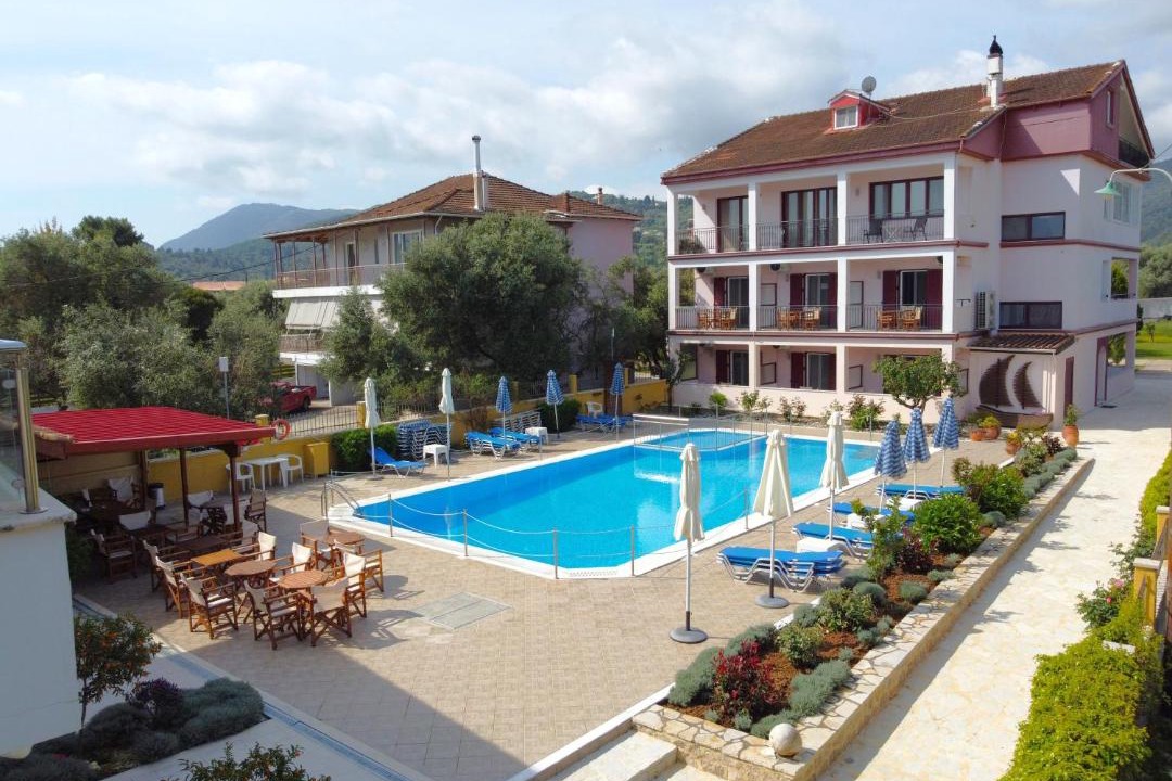 Photo of Others in Lygia
