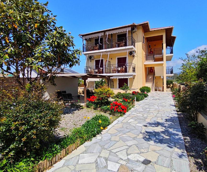 Photo of Others in Lygia