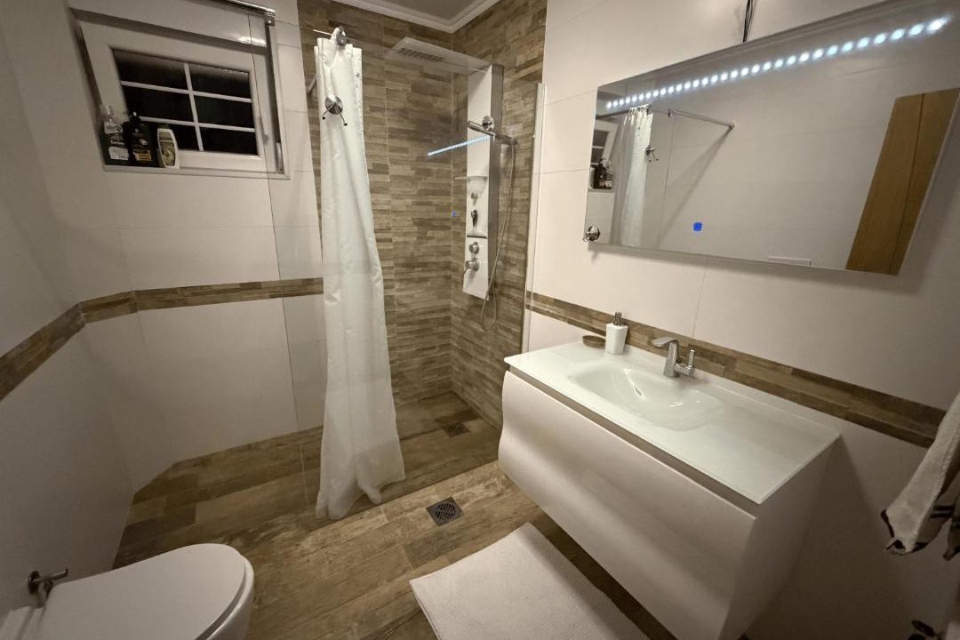 Photo of Bathroom in Vusanje