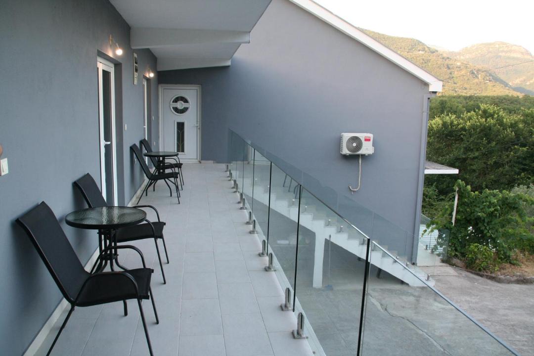 Photo of Patio Balcony in Glavati