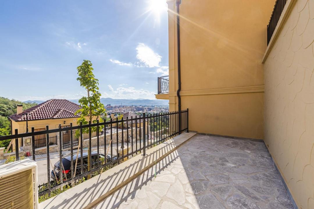 Photo of Patio Balcony in Korce