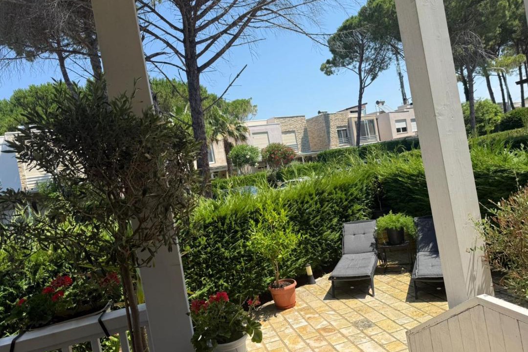 Photo of Patio Balcony in Ishem