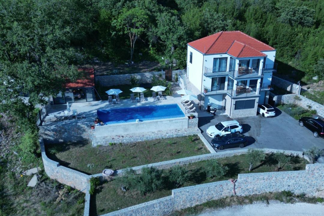 Photo of Others in Lapcici
