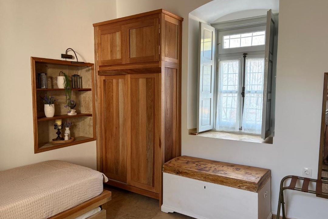 Photo of Bedroom in Idhra