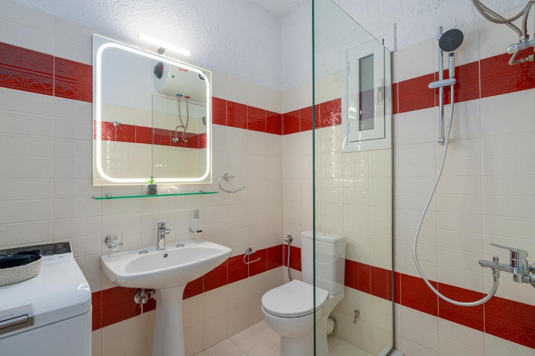 Photo of Bathroom in Eretria