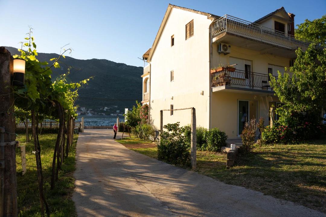 Photo of Others in Lepetane