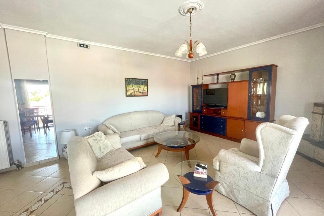 Photo of Livingroom in Perivolion