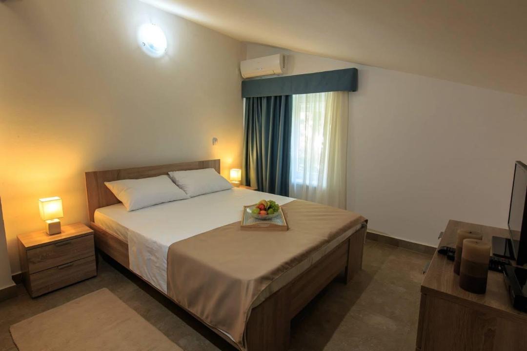 Photo of Bedroom in Sutomore