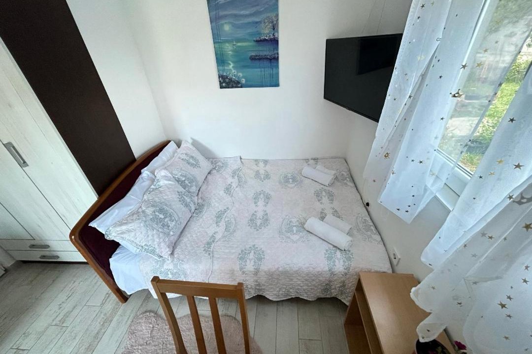 Photo of Bedroom in Igalo