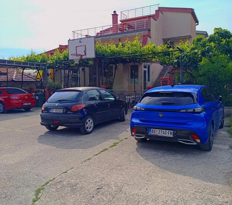 Photo of Others in Burtaisi