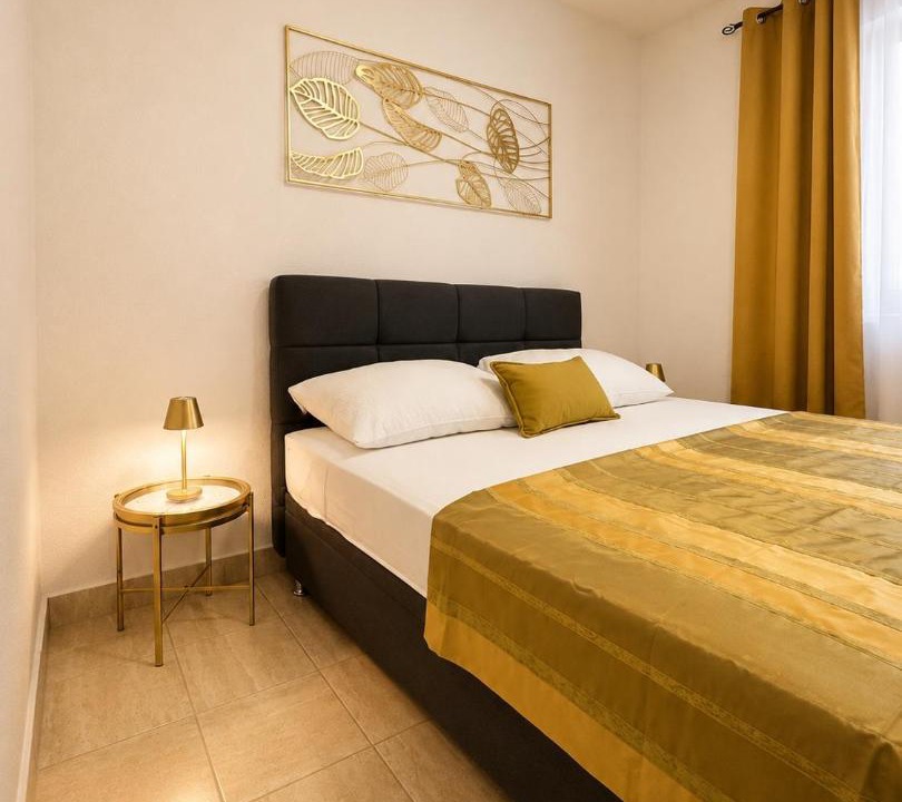 Photo of Bedroom in Maini